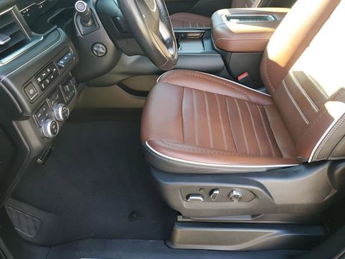 Used 2023 GMC Yukon Denali Ultimate image 33