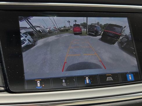 Used 2022 Buick Enclave Essence w/ Experience Buick Package image 19