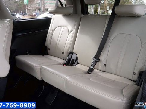Used 2019 Ford Expedition Max Platinum image 16