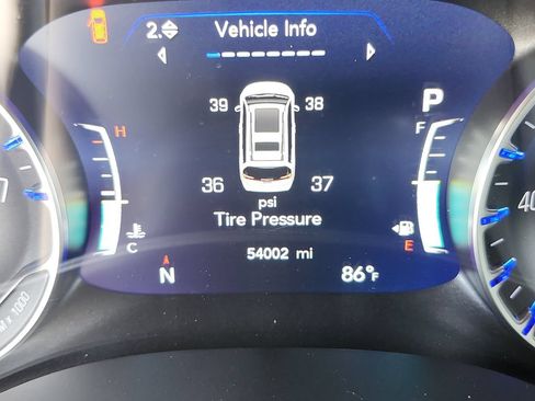 Used 2025 Chrysler Pacifica Select FWD image 32