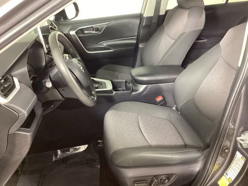Used 2024 Toyota RAV4 XLE w/ Convenience Package AWD/4WD image 10