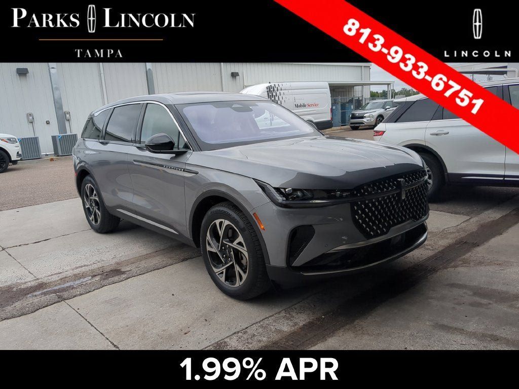 Used 2025 Lincoln Nautilus Premier w/ Equipment Group 102A AWD/4WD image 1