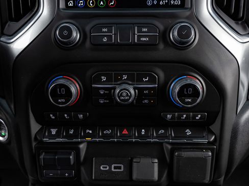 Used 2022 Chevrolet Silverado 2500 LTZ w/ LTZ Plus Package image 27