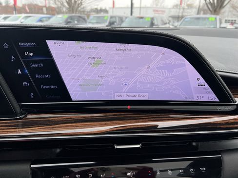 Used 2023 Cadillac Escalade ESV Premium Luxury image 20