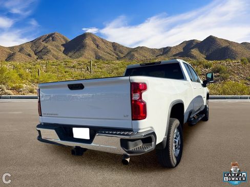 Certified 2021 Chevrolet Silverado 2500 LT w/ Convenience Package RWD image 4