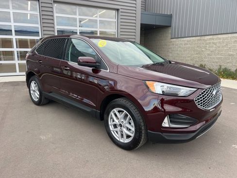 Certified 2024 Ford Edge SEL w/ Convenience Package image 3