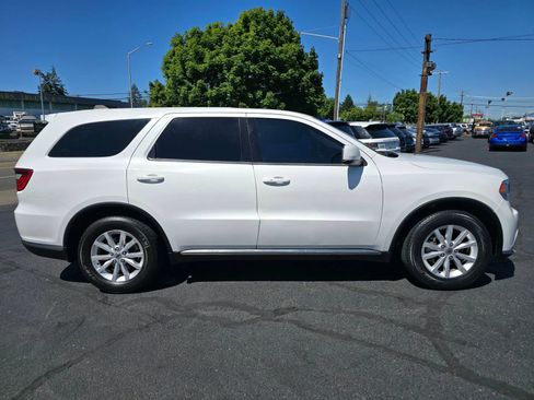 Used 2019 Dodge Durango SXT w/ Trailer Tow Group IV RWD image 3