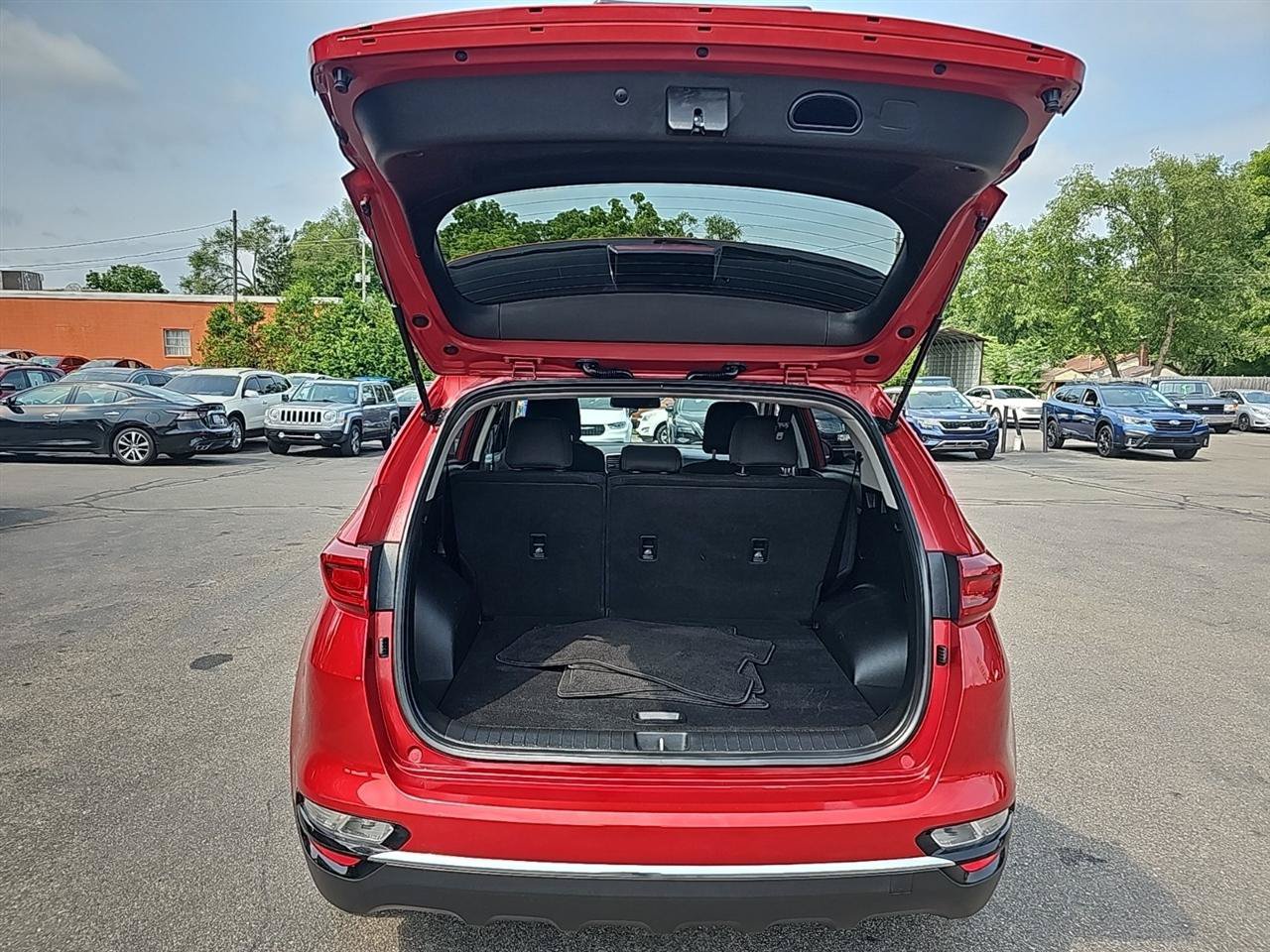 Used 2022 Kia Sportage LX FWD image 16