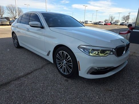 Used 2017 BMW 540i xDrive image 1