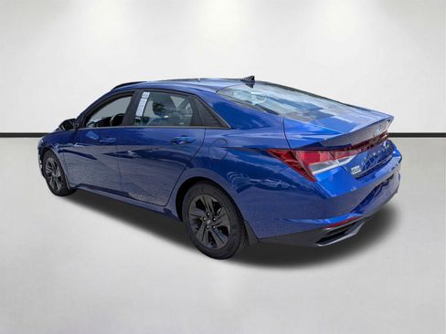 Used 2022 Hyundai Elantra SEL FWD image 6