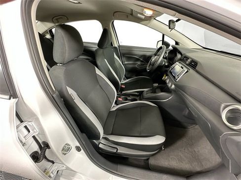 Used 2025 Nissan Versa S w/ S Plus Package image 24