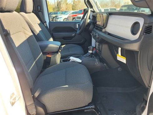 New 2026 Jeep Wrangler Unlimited Sport image 18