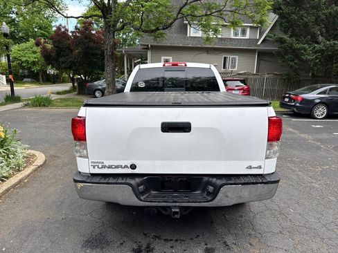 Used 2011 Toyota Tundra 4x4 Double Cab w/ Tow Pkg image 9