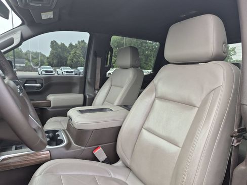 Used 2020 Chevrolet Silverado 1500 LT Trail Boss AWD/4WD image 18