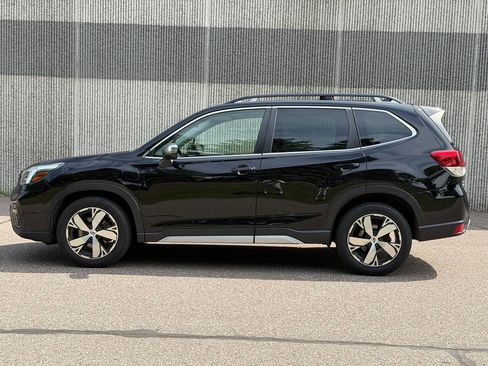 Used 2021 Subaru Forester Touring AWD/4WD image 2