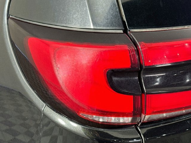 Used 2021 Chrysler Pacifica Touring-L FWD image 33