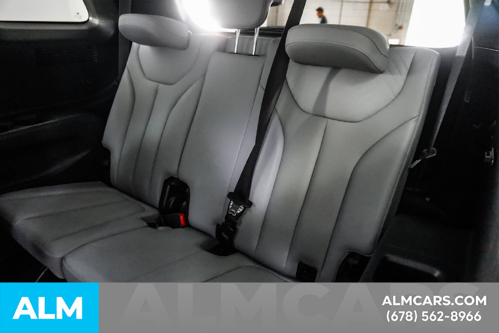 Used 2025 Hyundai Palisade SEL FWD image 23