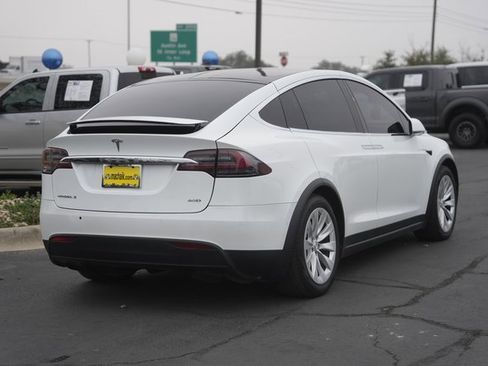 Used 2017 Tesla Model X 90D image 6