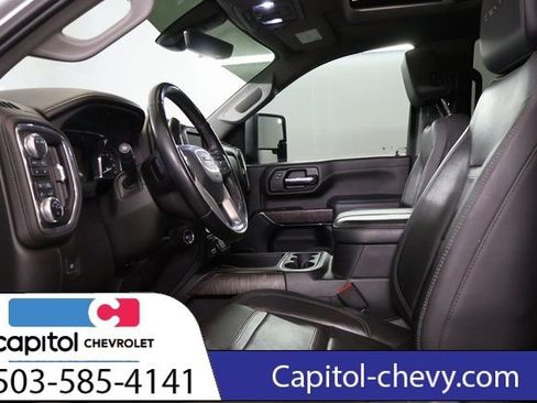 Used 2023 GMC Sierra 3500 Denali w/ Denali Ultimate Package AWD/4WD image 12