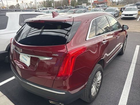 Used 2018 Cadillac XT5 Luxury w/ Driver Awareness Package image 10