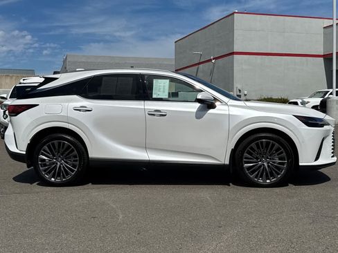 Used 2025 Lexus RX 450h AWD w/ Luxury Package image 6