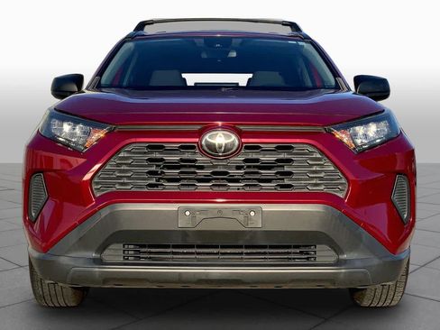 Used 2019 Toyota RAV4 LE FWD image 4