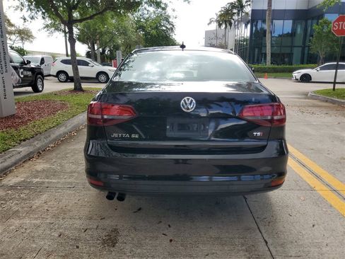 Used 2018 Volkswagen Jetta Sport image 5