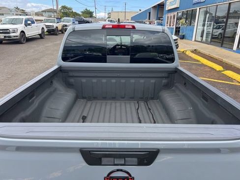 Used 2023 Nissan Frontier PRO-4X w/ Technology Package AWD/4WD image 9