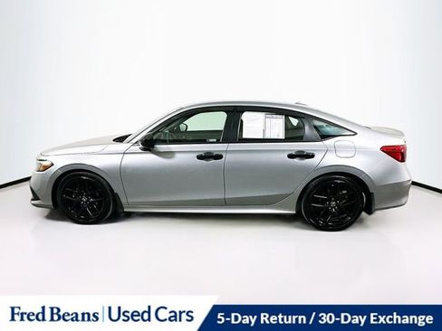 Used 2024 Honda Civic Sport image 4