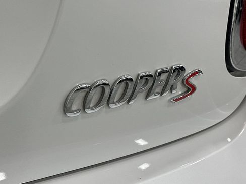Certified 2024 MINI Cooper S w/ Signature Upholstery Package FWD image 33