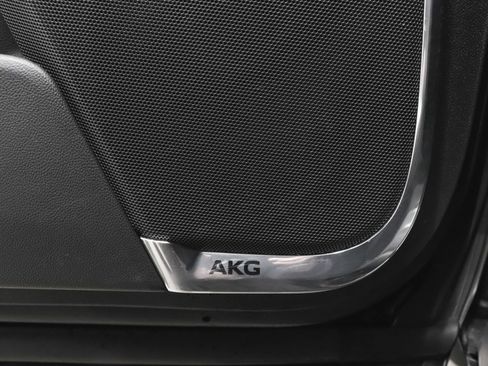 Used 2024 Cadillac Escalade ESV Sport Platinum w/ LPO, ONYX Package image 15