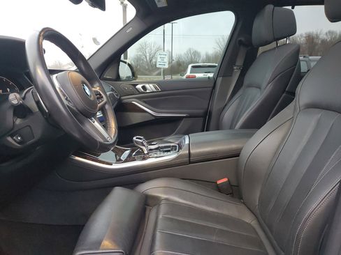 Used 2019 BMW X5 xDrive50i w/ M Sport Package image 17