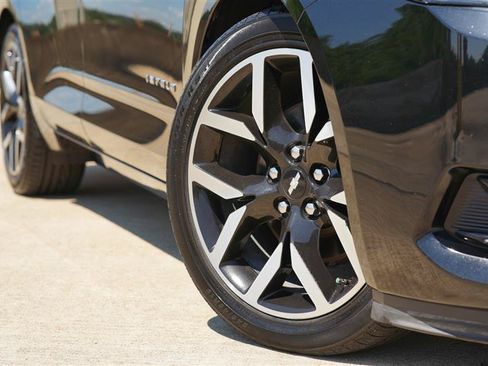 Used 2017 Chevrolet Impala Premier FWD image 15