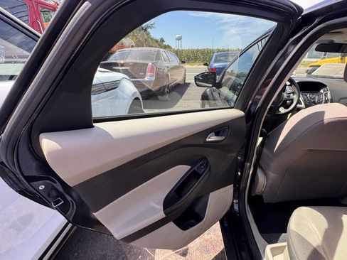 Used 2012 Ford Focus SE image 15