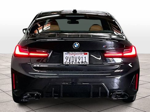 Used 2025 BMW M340i w/ Premium Package image 7