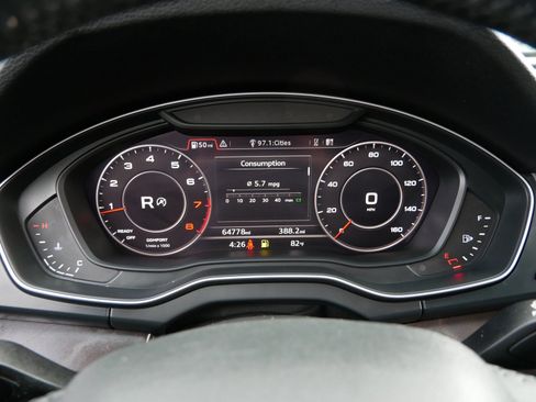 Used 2019 Audi Q5 Prestige w/ Prestige Package AWD/4WD image 27