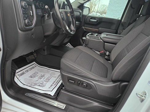 Used 2021 Chevrolet Silverado 1500 LT image 12