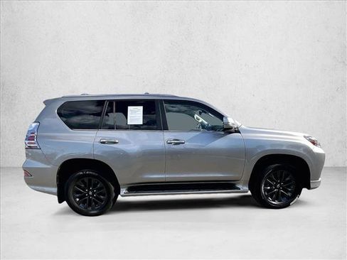 Used 2023 Lexus GX 460 Premium image 5