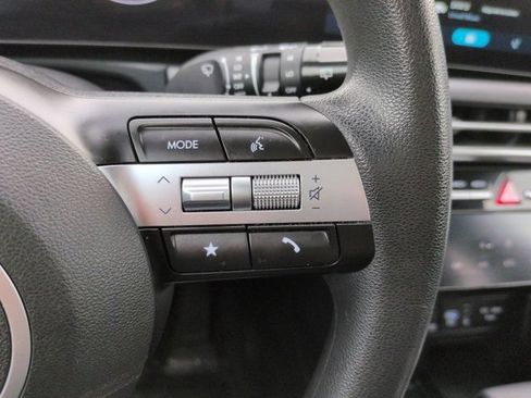 Used 2025 Hyundai Tucson SEL AWD/4WD image 24