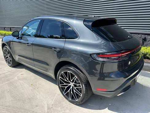 Used 2026 Porsche Macan AWD/4WD image 3