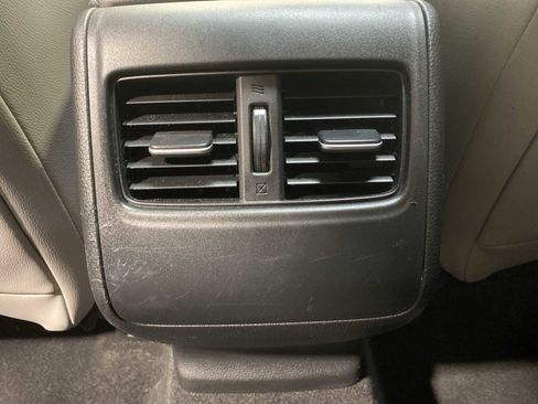 Used 2018 Honda Accord Touring image 25