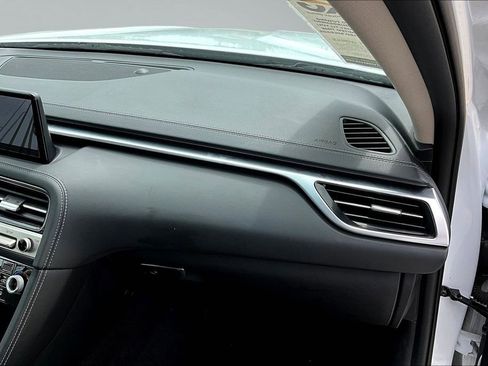 Used 2025 Genesis G70 2.5T RWD image 27