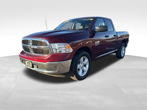 Used 2024 RAM 1500 Classic SLT image 3