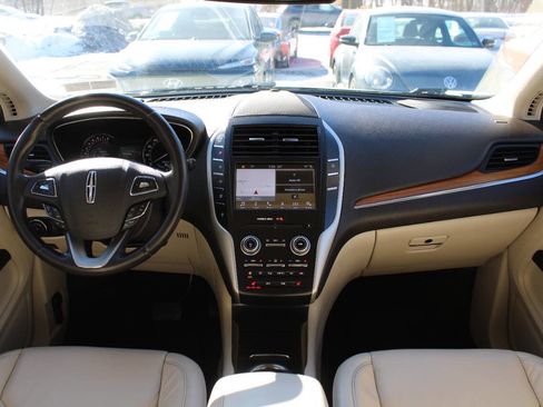 Used 2018 Lincoln MKC Select w/ Select Plus Package image 33