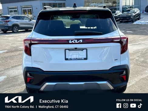 Used 2024 Kia Seltos SX AWD/4WD image 3