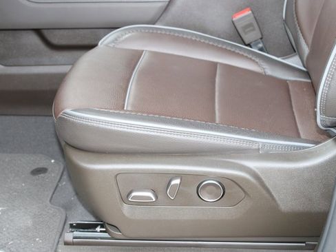 Used 2024 GMC Sierra 2500 Denali w/ Denali Reserve Package image 15