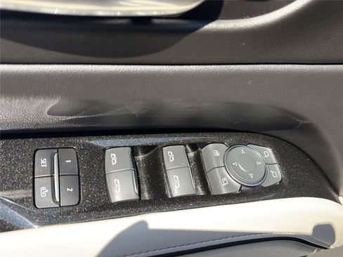 Used 2022 Cadillac Escalade ESV Sport AWD/4WD image 29
