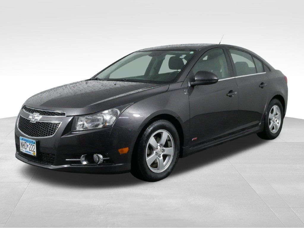 Used 2014 Chevrolet Cruze LT w/ RS Package FWD image 5