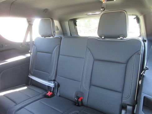 New 2026 GMC Yukon XL Elevation w/ Elevation Premium Package AWD/4WD image 14
