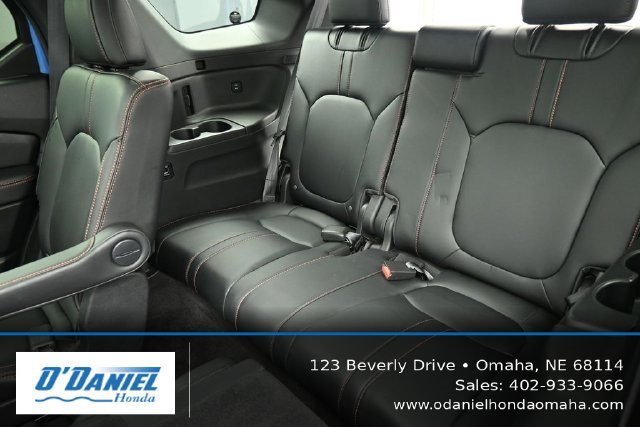 Used 2024 Honda Pilot TrailSport image 39